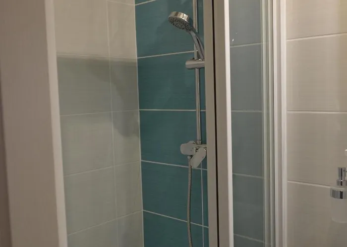 Familial 6 Personnes Daire *